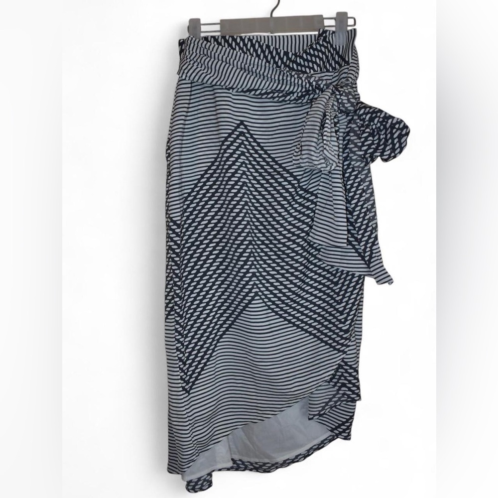Banana Republic Asymmetrical Black and White Skirt